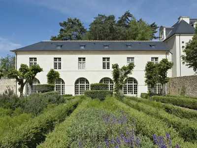Jardin de l'établissement Fontevraud L'Ermitage