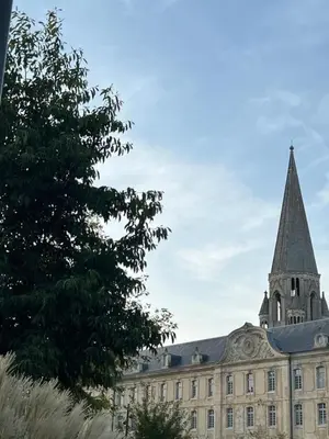 Plan de l'établissement Grand loft d'artiste au coeur de Vendôme