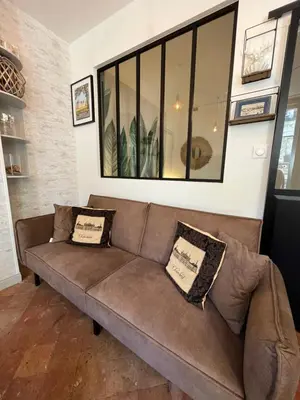 Coin salon dans l'établissement Côté Escaliers - Cosy appartement au cœur de Blois