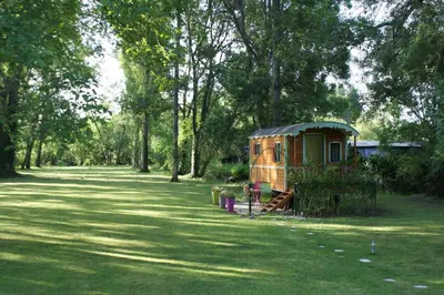 Jardin de l'établissement Chambre d'hôte Moulin de l'Aumonier