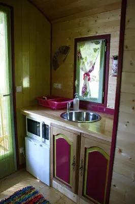 Cuisine ou kitchenette dans l'établissement Chambre d'hôte Moulin de l'Aumonier