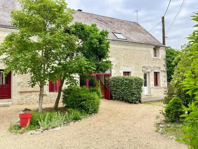 Jardin de l'établissement Gîte à Luzillé avec jardin privé et climatisation - FR-1-381-532