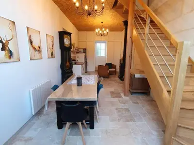 Plan de l'établissement Gîte à Luzillé avec jardin privé et climatisation - FR-1-381-532