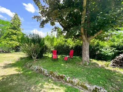 Jardin de l'établissement Gîte lumineux au cœur de Touraine, parking privé, Wi-Fi, 3 chambres - FR-1-381-539
