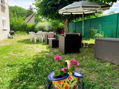 Jardin de l'établissement Gîte lumineux au cœur de Touraine, parking privé, Wi-Fi, 3 chambres - FR-1-381-539