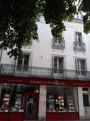 Supermarché ou boutique de l'appartement ou à proximité