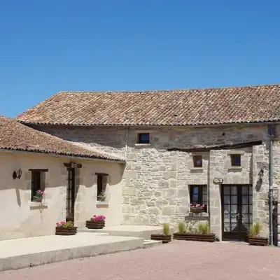 Manoir Les Touches - Gîtes