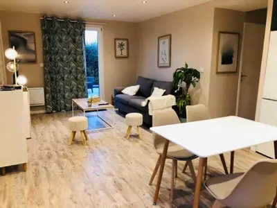 Coin salon dans l'établissement Maison 4 p. Château de la Loire