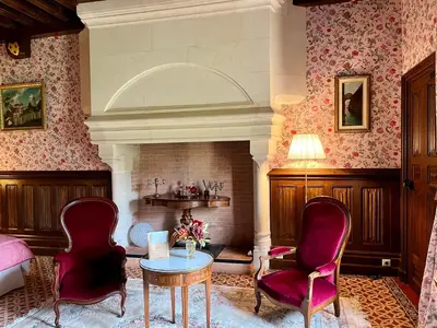 Coin salon dans l'établissement Château La Chevalerie - 24h du Mans
