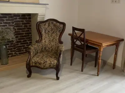 Coin salon dans l'établissement Maison spacieuse près du Mans et Tours, idéale pour famille, avec terrasse, jardin et parking - FR-1-410-425