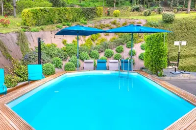 Piscine de l'établissement Gîte du Thouet - Appt avec piscine partagée ou située à proximité