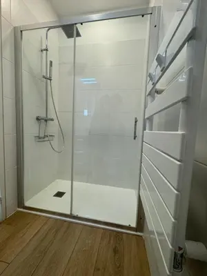 Salle de bains dans l'établissement Clos Margot
