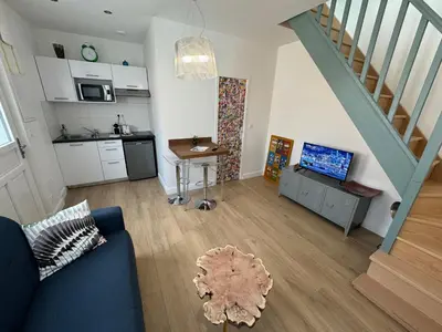 Télévision ou salle de divertissement dans l'établissement Clos Margot