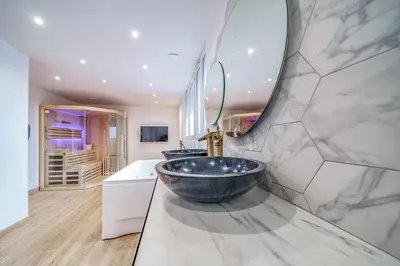 Plan de l'établissement L'Evasion - Sauna Jacuzzi Cinema