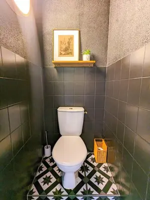 Salle de bains dans l'établissement Ancien studio d'artiste à la campagne