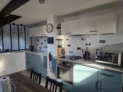 Cuisine ou kitchenette dans l'établissement Le Refuge des Bords de Loire