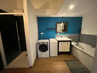 Cuisine ou kitchenette dans l'établissement Magnifique loft 130m2 Le Mans