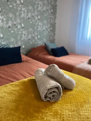 Un ou plusieurs lits dans un hébergement de l'établissement Magnifique loft 130m2 Le Mans