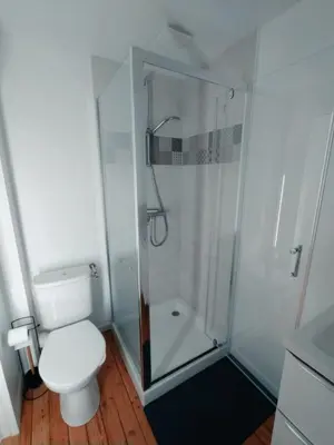 Salle de bains dans l'établissement C'COZY - grande maison calme et lumineuse