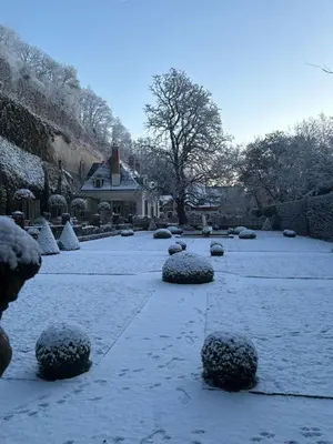 L'établissement Manoir des Basses Rivières en hiver