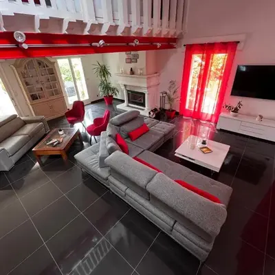 Villa avec piscine à 10 min du circuit des 24h du Mans