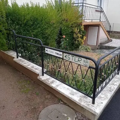 Jardin de l'établissement T'Relax - Studio calme et lumineux avec jardin