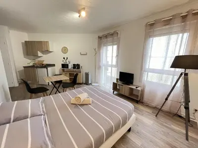 Un ou plusieurs lits dans un hébergement de l'établissement La Loge - Studio - Centre - 2 pers