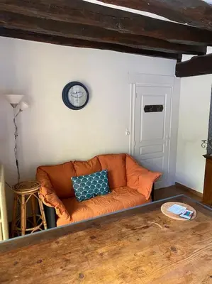 Coin salon dans l'établissement Gîte des Moriers Blois Bord de Loire
