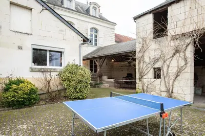 Tennis de table au sein de l'établissement La Belonnerie - Grande maison pour 13 ou à proximité