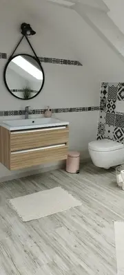 Salle de bains dans l'établissement Chambres dans maison campagne circuit LE MANS