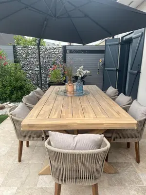 Terrasse ou espace extérieur de l'établissement Élégante maison circuit des 24h00 du mans