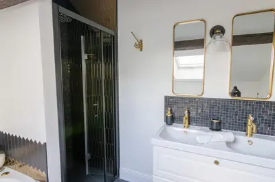 Salle de bains dans l'établissement L'Instant D'Ambre - Parking - Centre - Clim