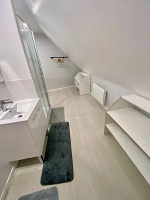 Salle de bains dans l'établissement studio indépendant 800 m de la gare du Mans