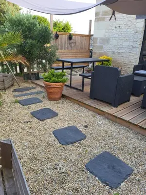 Jardin de l'établissement Moonlight cottage france