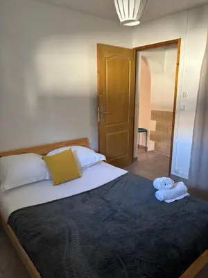 Un ou plusieurs lits dans un hébergement de l'établissement L'entre nous, Superbe Maison au centre de St Aignan