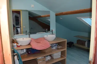 Salle de bains dans l'établissement Location24hLemans