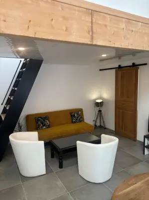 Coin salon dans l'établissement LOFT #5 Angers Loire