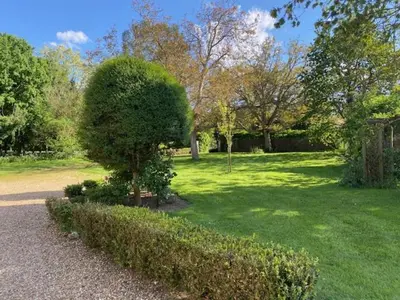 Jardin de l'établissement Le gîte du Bois de Sanzay