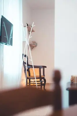 Télévision ou salle de divertissement dans l'établissement Le Racine, Charmant T3 en centre ville