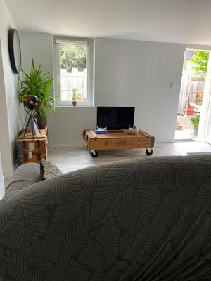 Télévision ou salle de divertissement dans l'établissement Le petite maison de la Motte