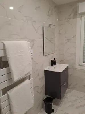 Salle de bains dans l'établissement 24h course/Moto/ Oasis / Antares