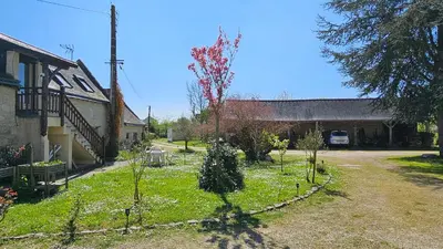 Jardin de l'établissement Domaine des Moizons, Le Cerisier