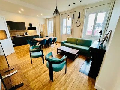 Cuisine ou kitchenette dans l'établissement Hypercentre, spacieux, familial, l'Urbain