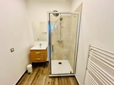 Salle de bains dans l'établissement Hypercentre, spacieux, familial, l'Urbain