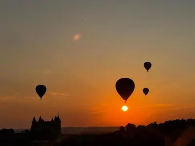 Lever ou coucher de soleil vu de la maison de vacances ou à proximité
