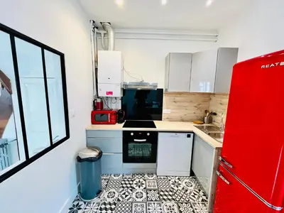 Cuisine ou kitchenette dans l'établissement La maison du Dr Héron