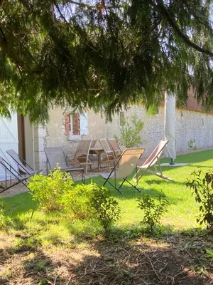 Jardin de l'établissement Cottage au calme entre vignes et champs, au coeur du pays des châteaux