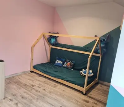 Un ou plusieurs lits dans un hébergement de l'établissement Chambres proches du circuit des 24 heures du Mans, au calme