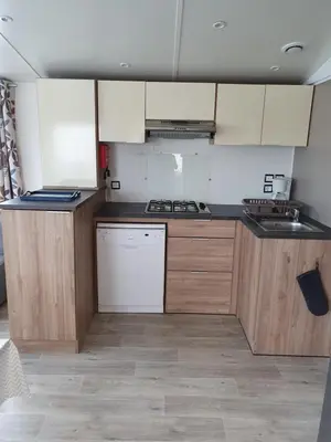 Cuisine ou kitchenette dans l'établissement Domaine de dugny