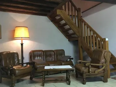 Coin salon dans l'établissement Maison accueillante près de Blois, animaux acceptés, parking - FR-1-491-351